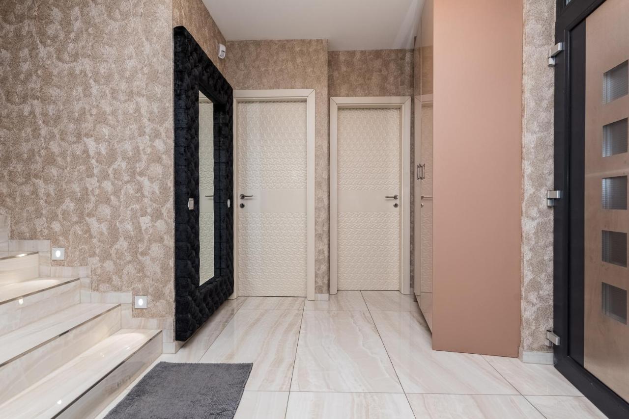 Oasis Of Streamside Relaxation Villa Budapest