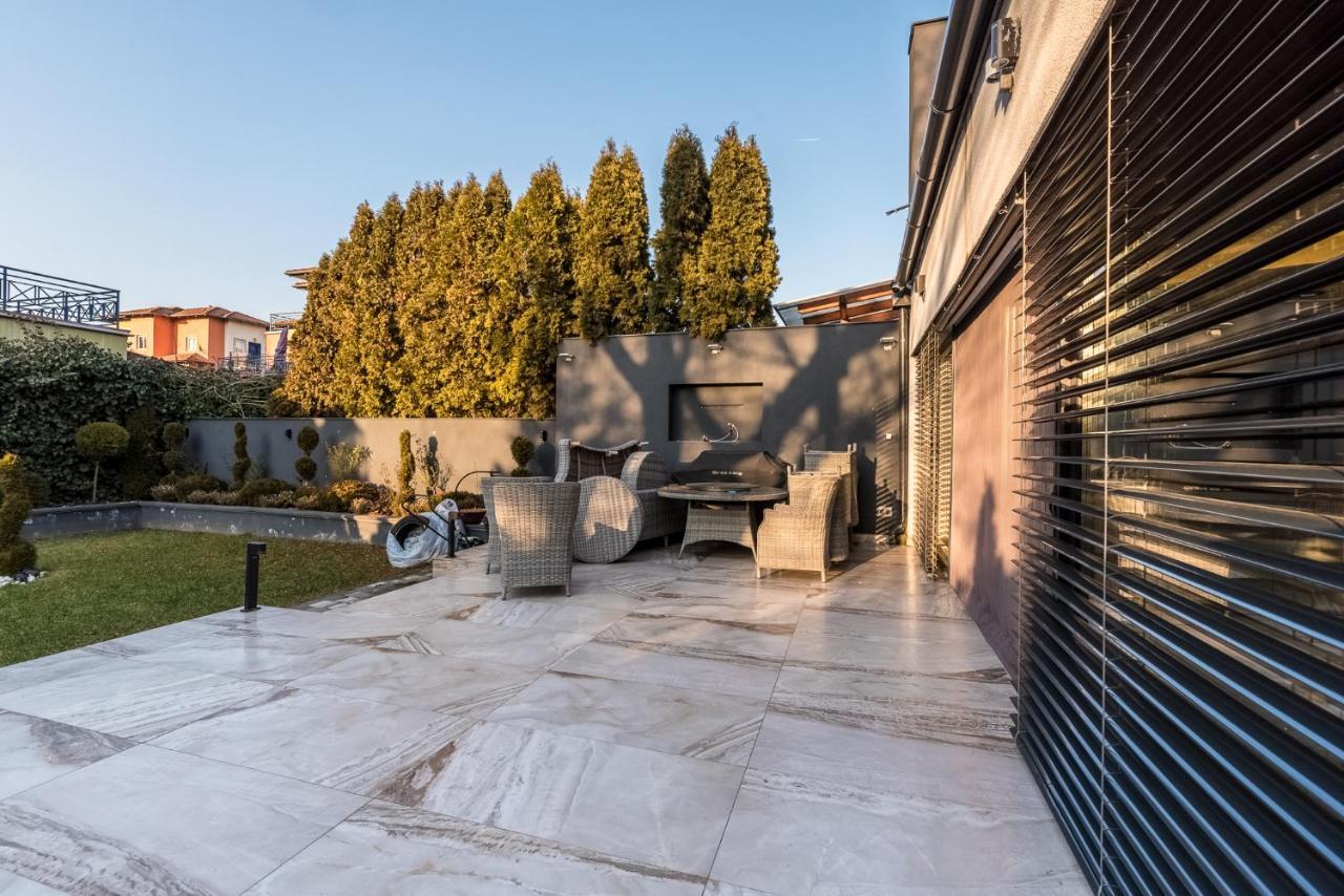 Villa Oasis Of Streamside Relaxation Budapest